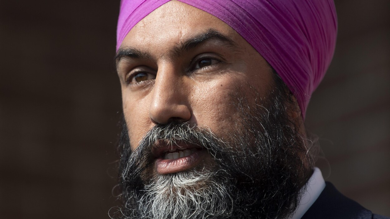 Jagmeet Singh durant une annonce de campagne à Essex, en Ontario.