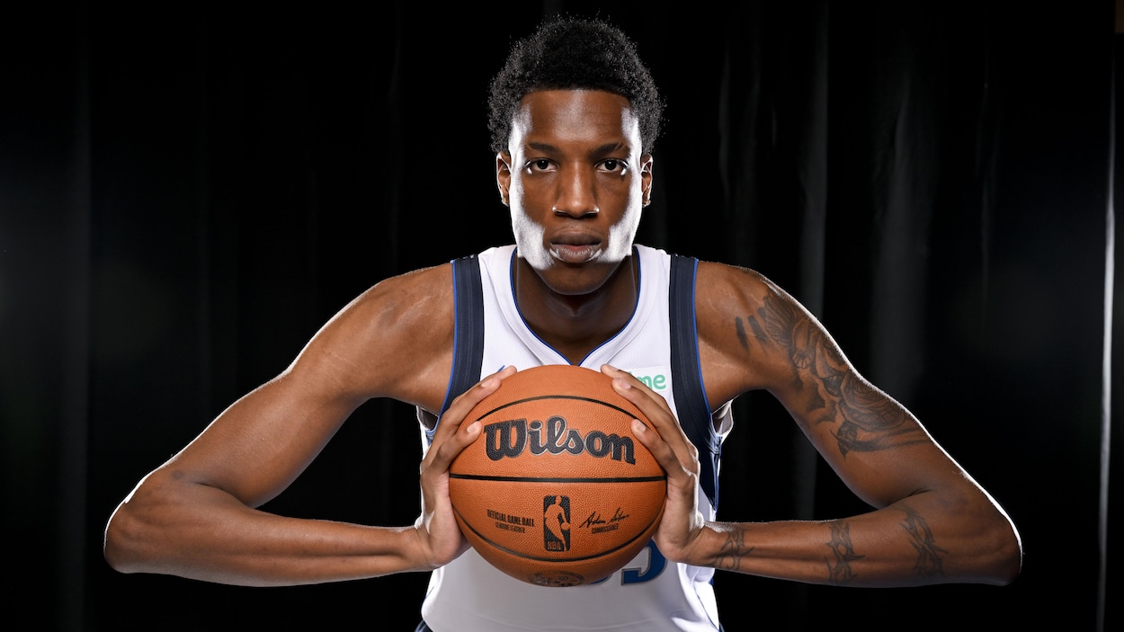 Un joueur de 7 pieds 5 pouces chez les Raptors de Toronto