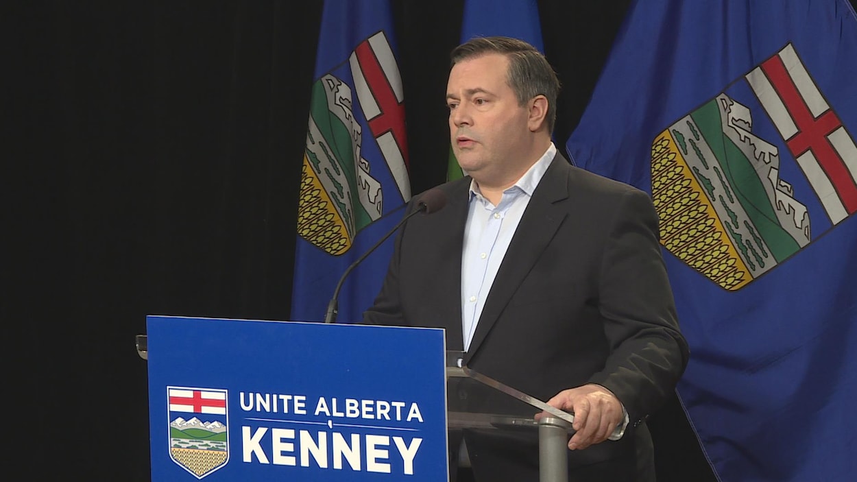 Le nouveau chef du Parti progressiste-conservateur Jason Kenney souhaite unir la droite albertaine.
