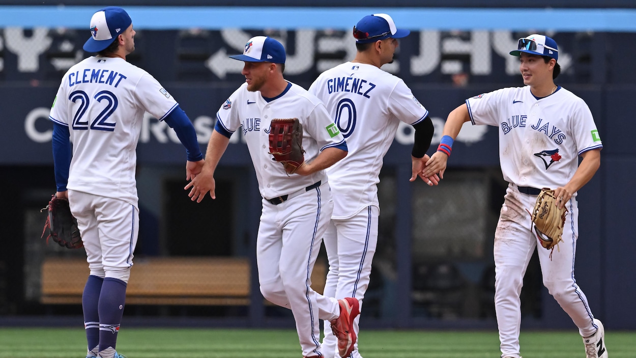 Les Blue Jays amorcent une série cruciale face aux Guardians