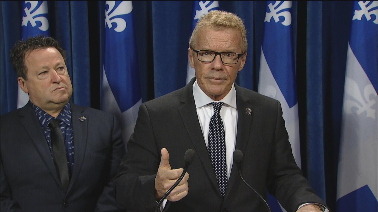 Jean Boulet en point de presse à l'Assemblée nationale à Québec.