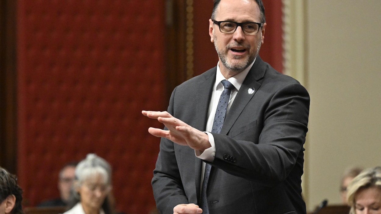 « Où est la ministre Mélanie Joly? » demande Roberge