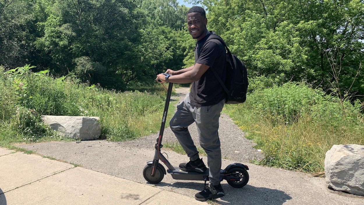 Trottinettes électriques : des hôpitaux ontariens appellent les usagers à la prudence