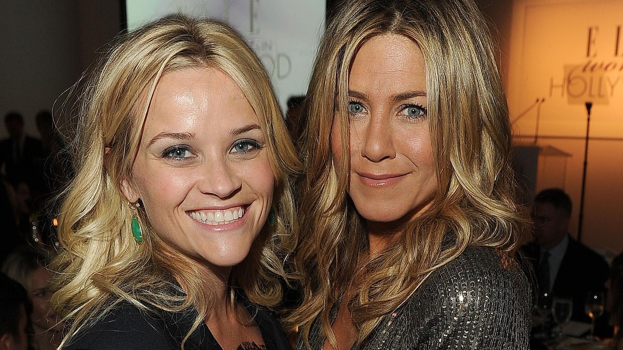 Jennifer Aniston et Reese Witherspoon le 17 octobre 2011 à Los Angeles