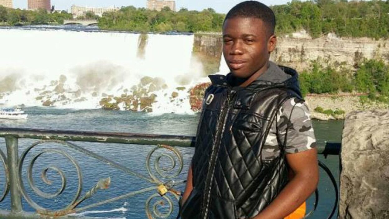 Le portrait d'un jeune homme Le portrait d'un jeune homme