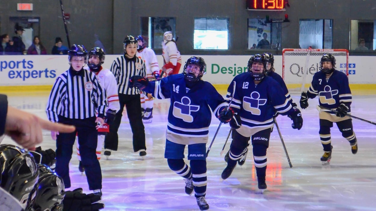 L’Outaouais demeure championne en hockey féminin aux Jeux du Québec