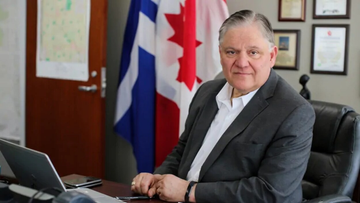Jim Karygiannis dans son bureau.