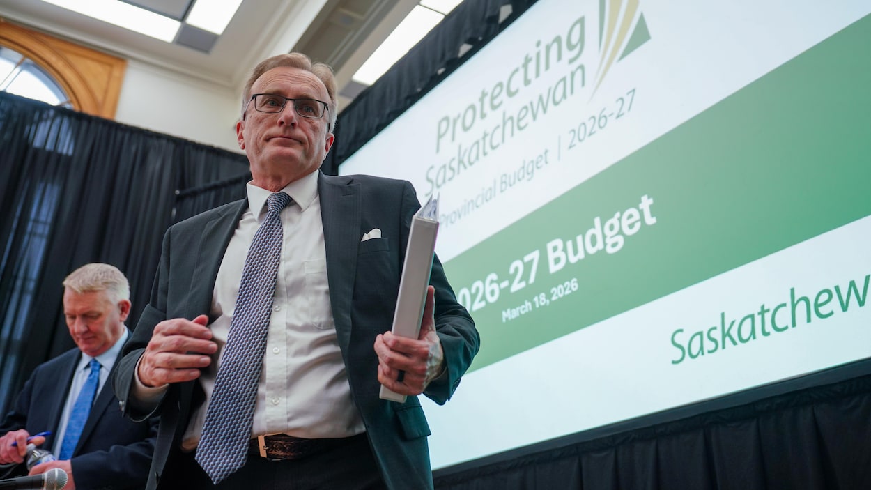 La province présente un budget déficitaire pour 2026-2027