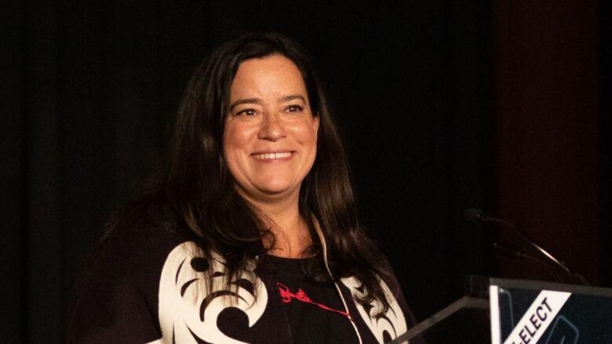 Jody Wilson-Raybould lors de son discours de victoire du 21 octobre 2019