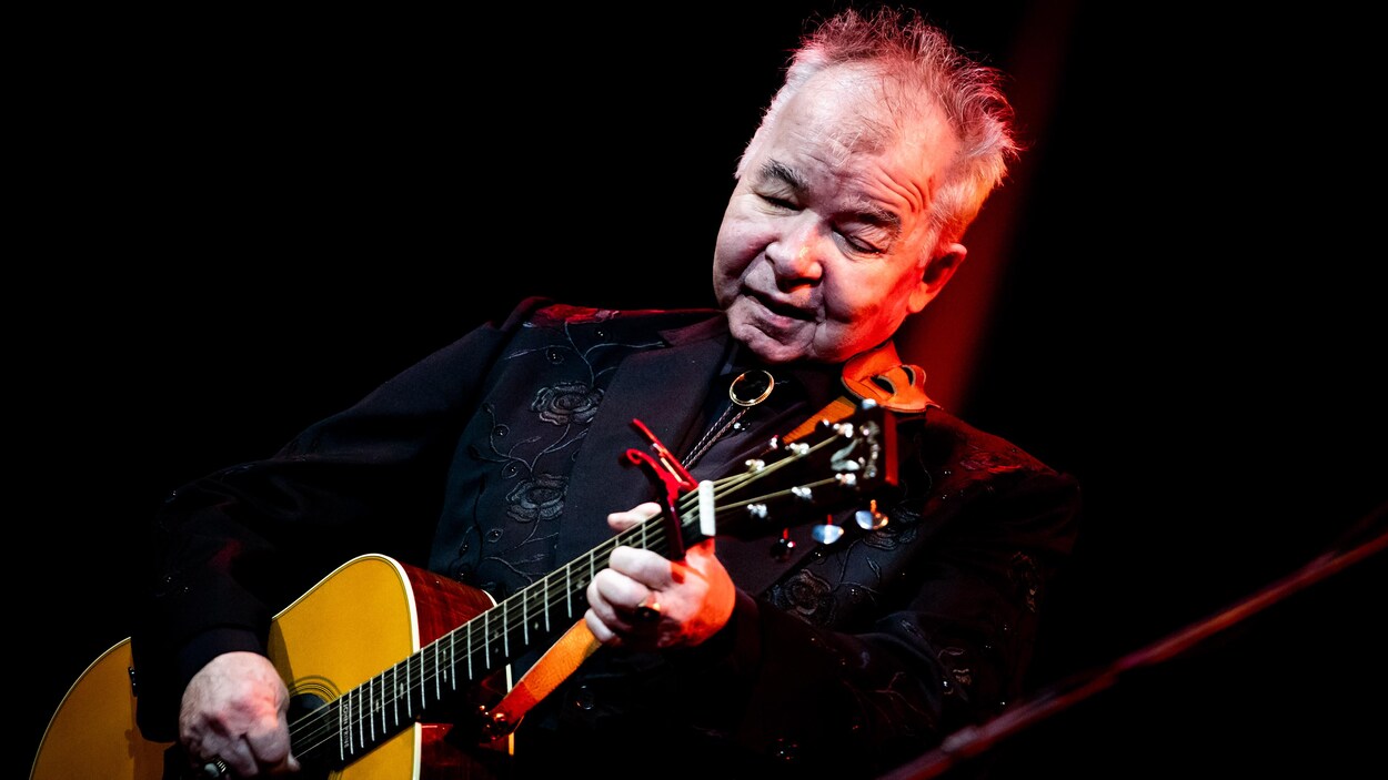 Coronavirus : le chanteur américain John Prine tué par le Covid-19 Coronavirus : le chanteur américain John Prine tué par le Covid-19