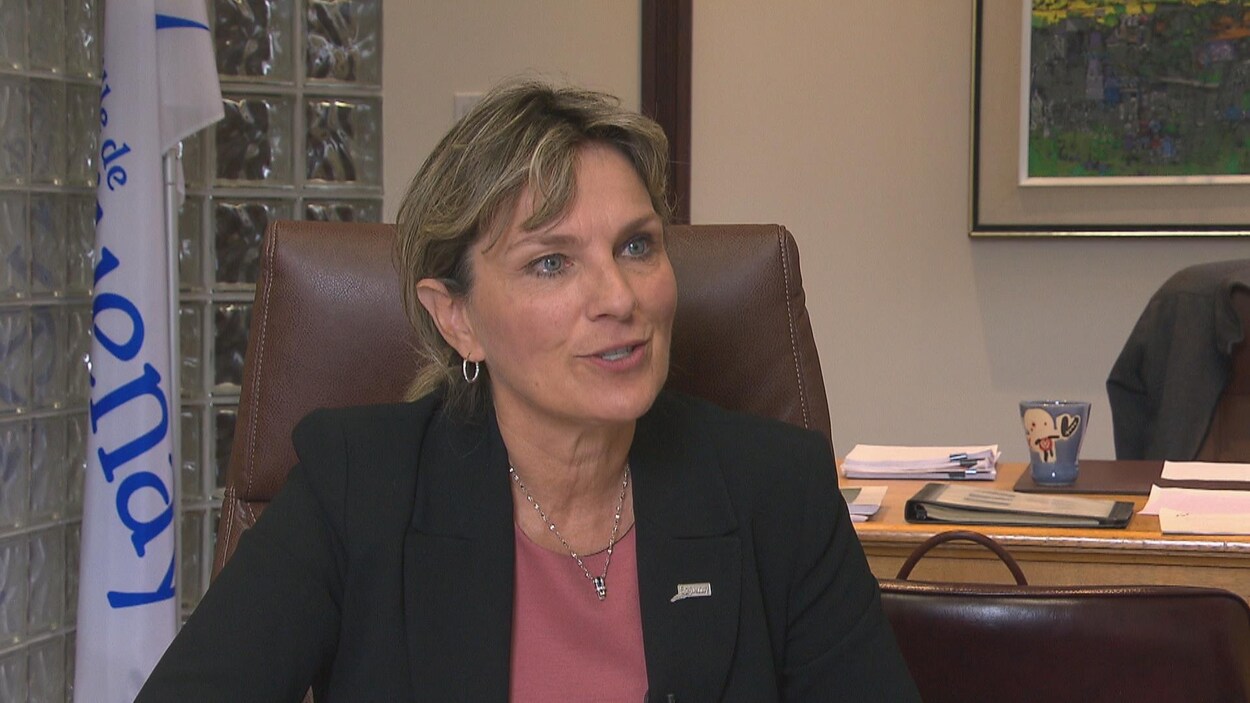 Josée Néron en entrevue