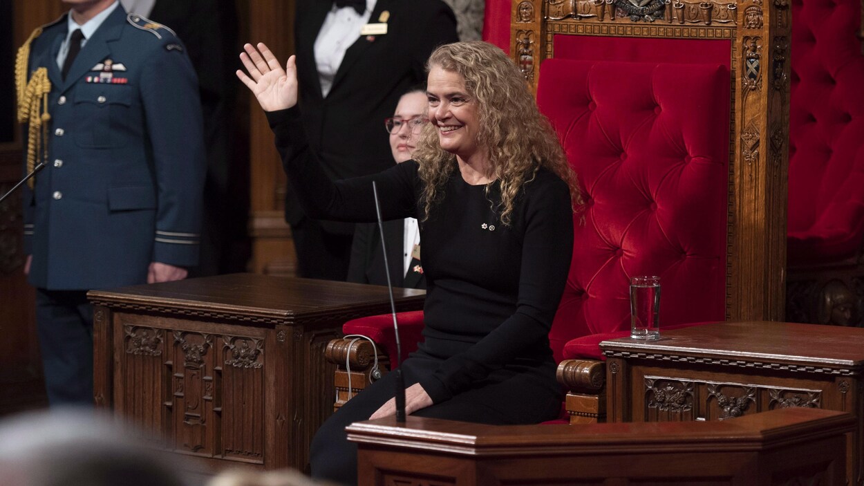Portrait de Julie Payette au Sénat.