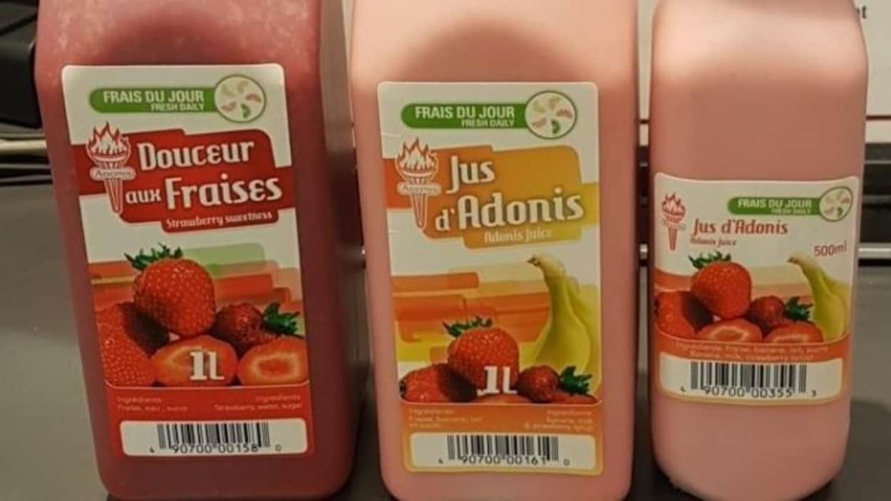Des contenants de jus de fruits. Des contenants de jus de fruits.