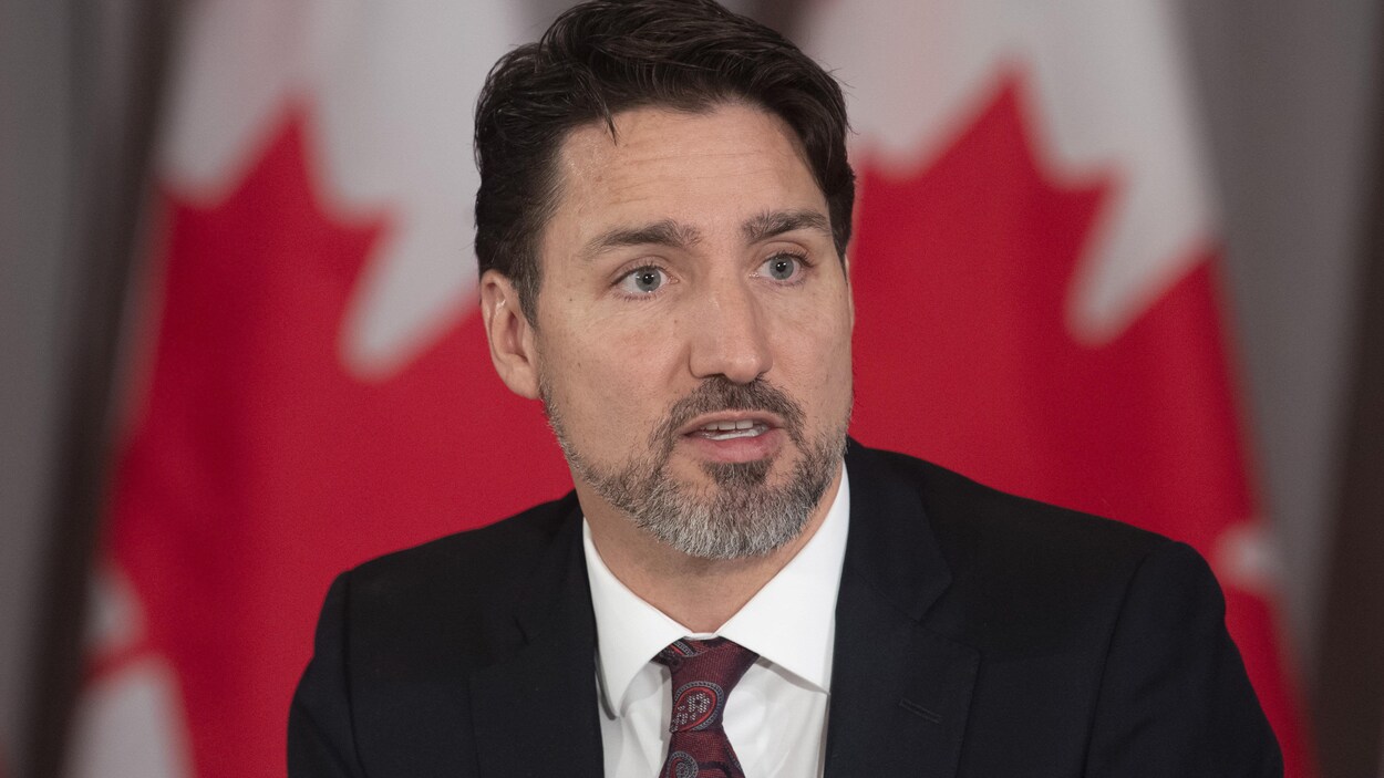 Justin Trudeau prononçant une allocution.