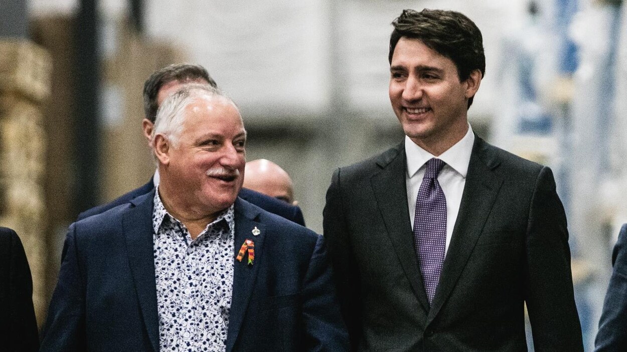 Lloyd Hines, Darrell Samson, Justin Trudeau et Andy Fillmore le 21 février 2019, à Dartmouth en Nouvelle-Écosse.