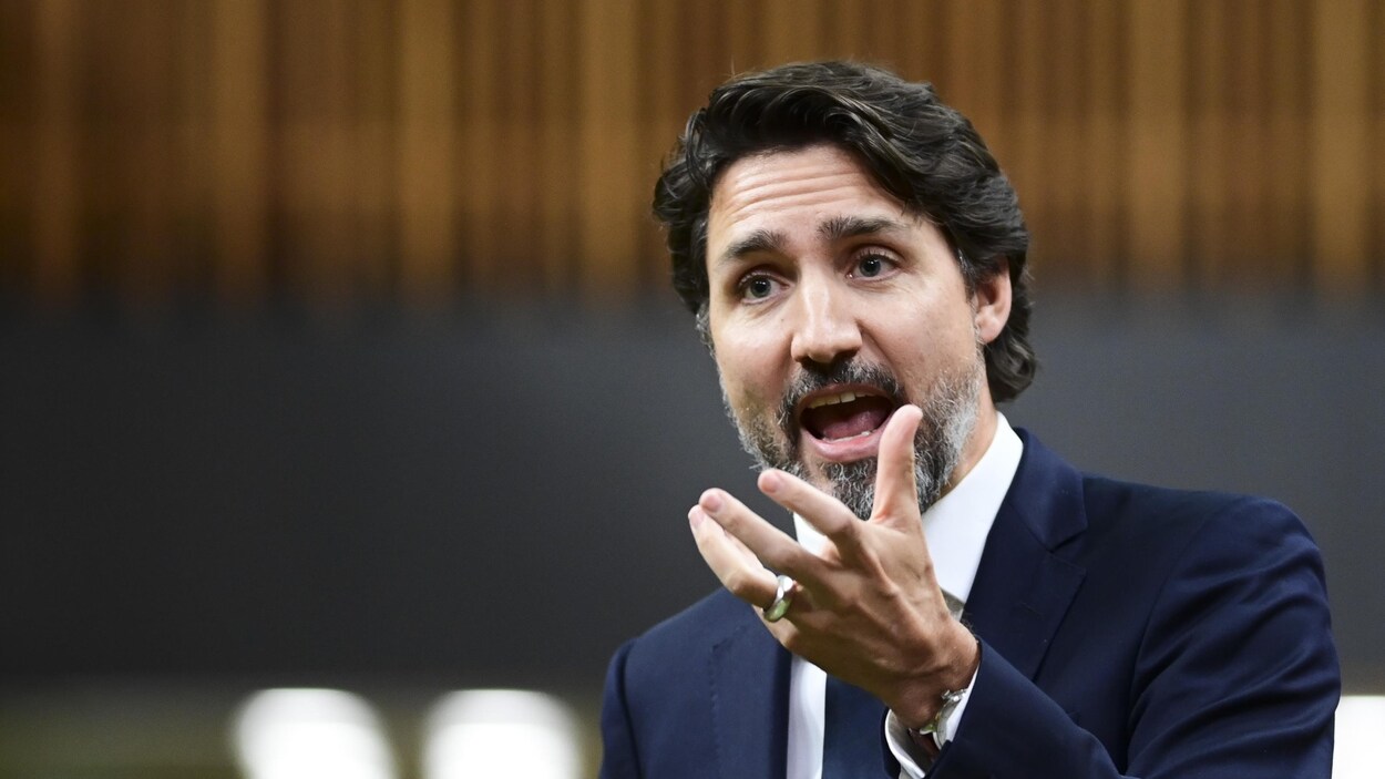 M. Trudeau prend la parole à la Chambre des communes.
