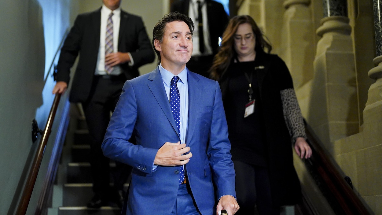 Tribute to ex-Nazi soldier: Trudeau apologizes in parliament