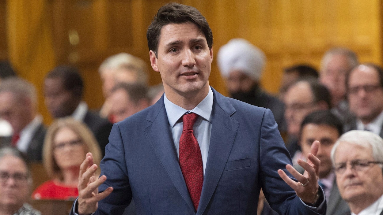 Justin Trudeau parle à la Chambre des communes, à Ottawa.