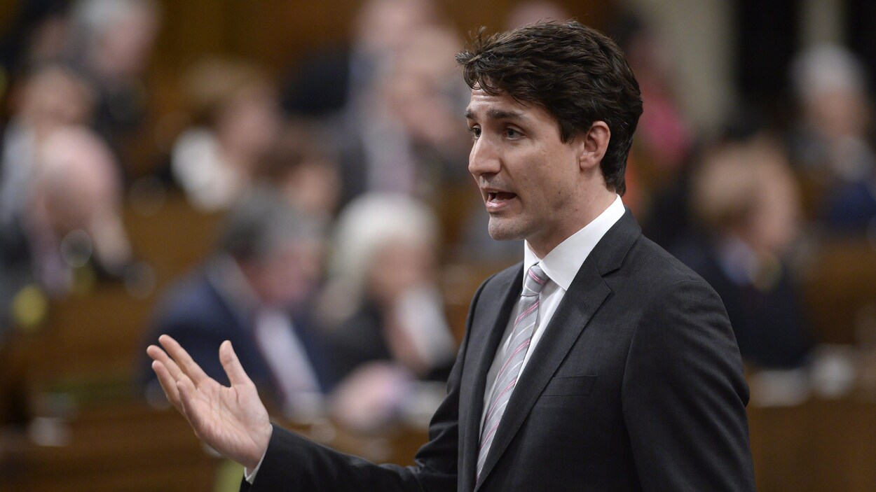 En campagne électorale, Justin Trudeau s'était engagé à réglementer le recours aux projets de loi omnibus. En campagne électorale, Justin Trudeau s'était engagé à réglementer le recours aux projets de loi omnibus.