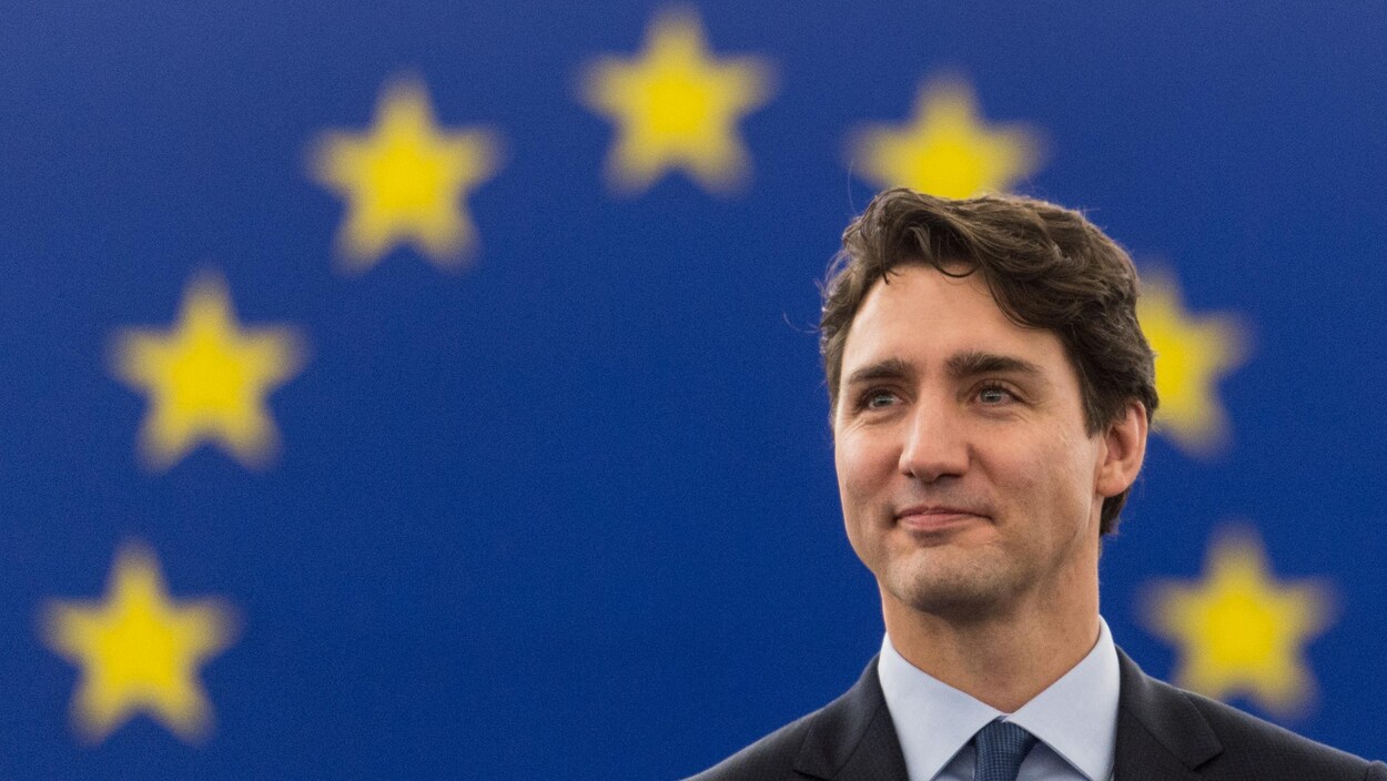 Le premier ministre Justin Trudeau, au moment de prononcer son discours sur l'accord de libre-échange entre le Canada et l'UE devant le Parlement européen, le 16 février 2017.