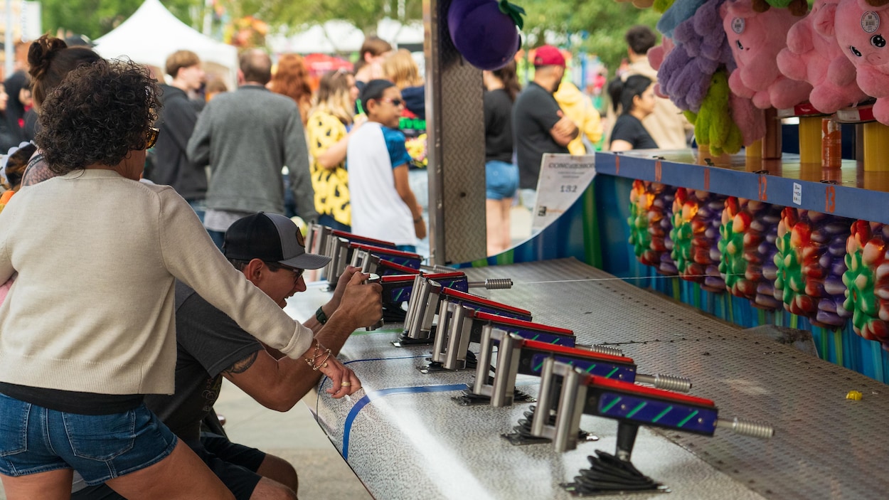 À Edmonton, la saison des festivals est perturbée par les intempéries