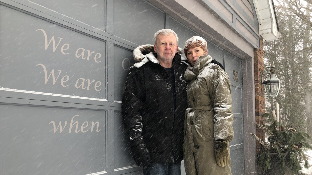 Karen Fraser et Ron Smith, les propriétaires de la maison au 53 Mallory Crescent.
