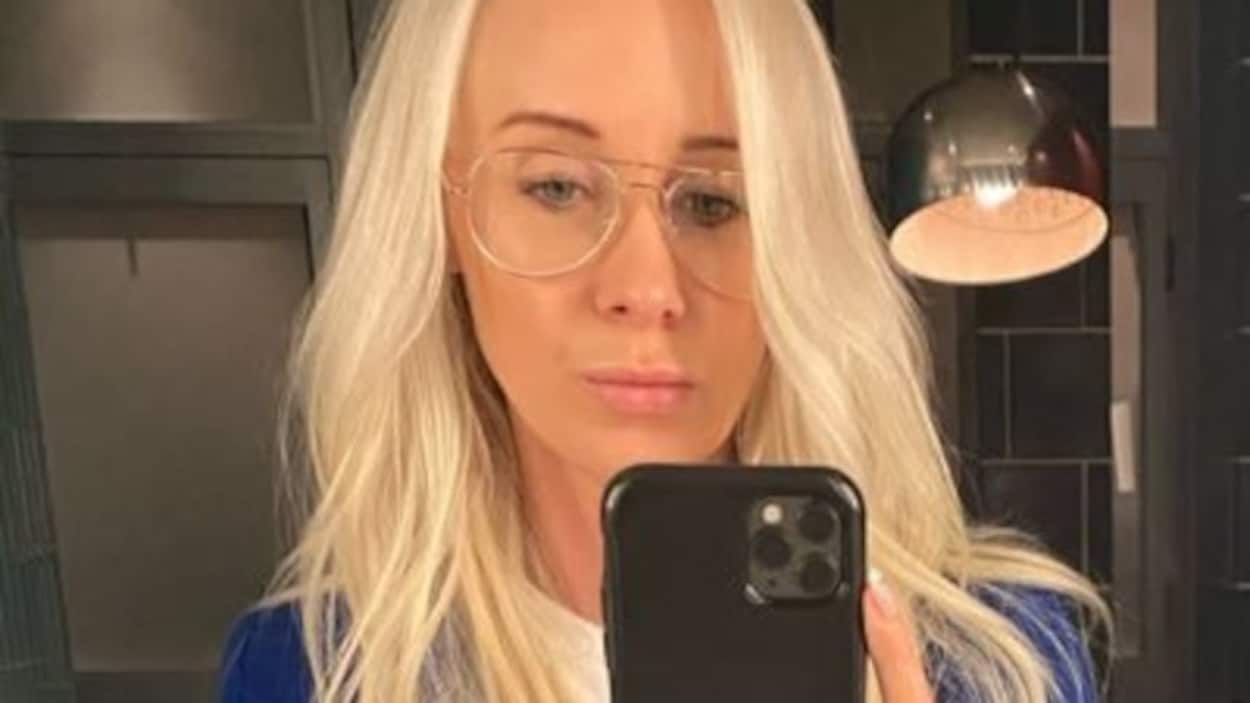 La directrice de campagne conservatrice insulte l’islam dans un microbillet