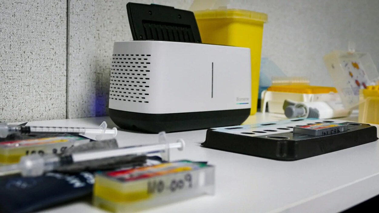 Un appareil de test de la compagnie Precision Biomonitoring.
