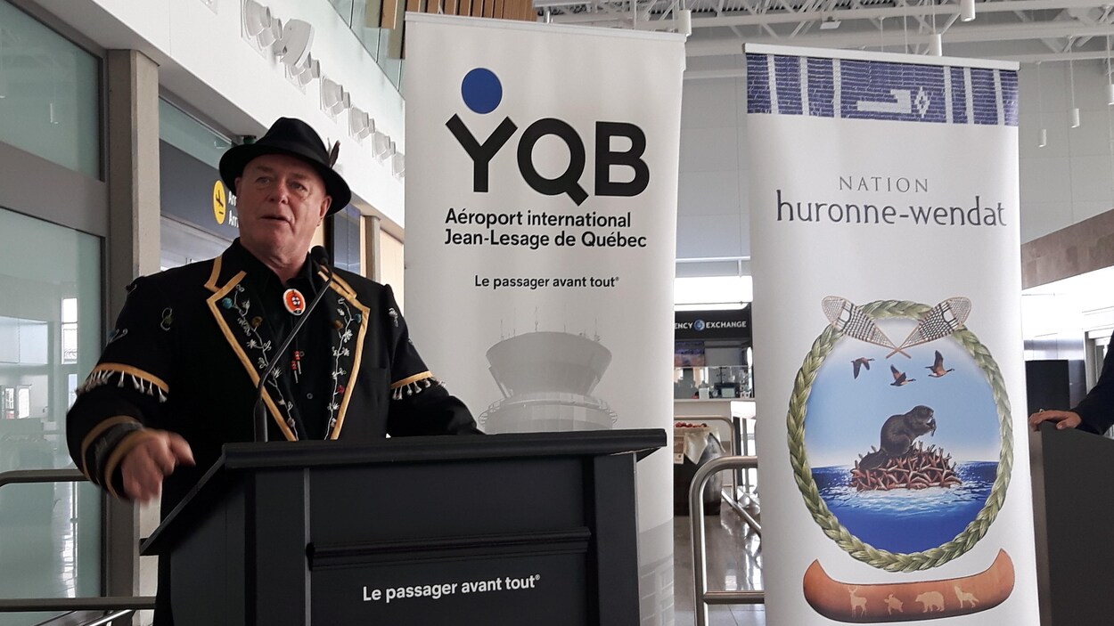 Le grand chef de la nation huronne-wendat, Konrad Sioui.
