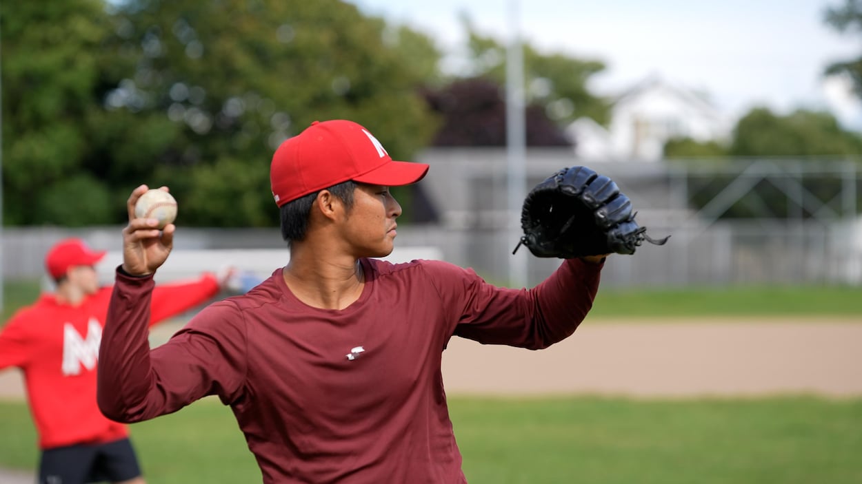Entre Japonais et Matanais, une langue commune : le baseball