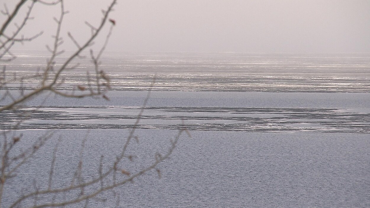 Un lac glacé.