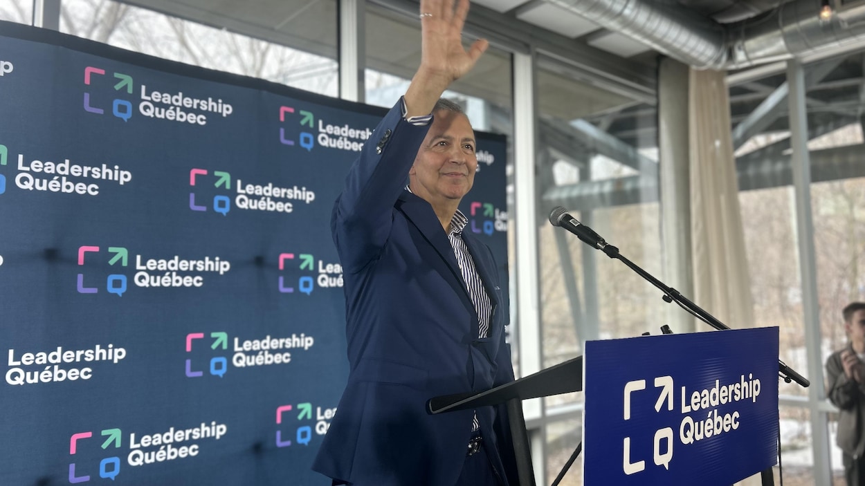 Sam Hamad lance sa campagne pour ravir la mairie de Québec