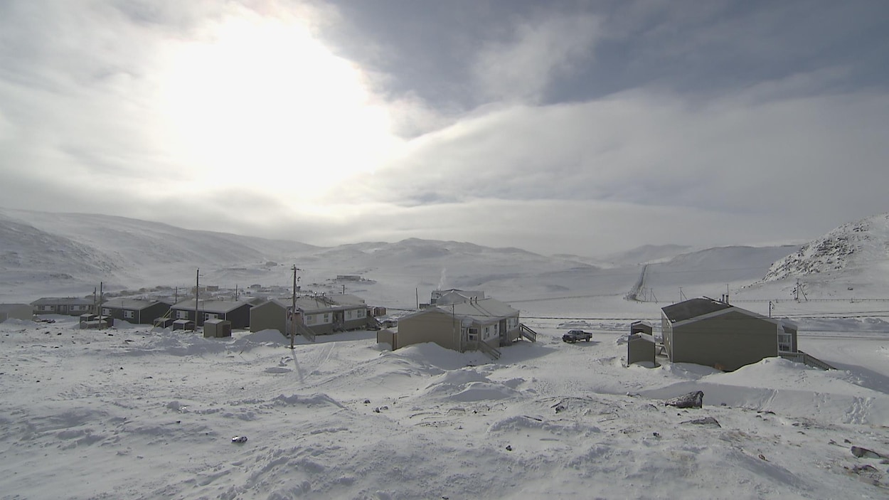 Le village de Salluit, au Nunavik Le village de Salluit, au Nunavik