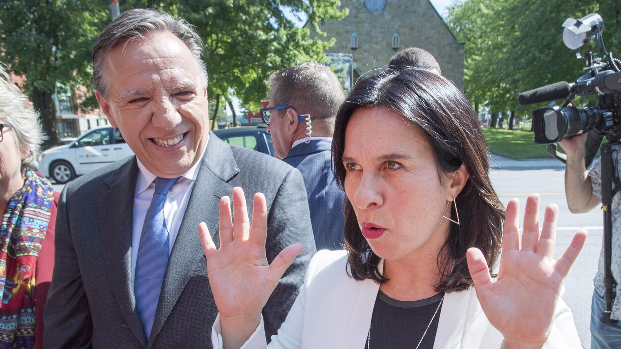 Le chef de la CAQ, François Legault, en compagnie de la mairesse de Montréal, Valérie Plante