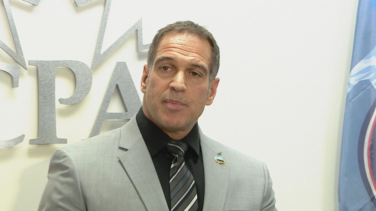 Les Kaminski, le président de l'Association des policiers de Calgary. Les Kaminski, le président de l'Association des policiers de Calgary.