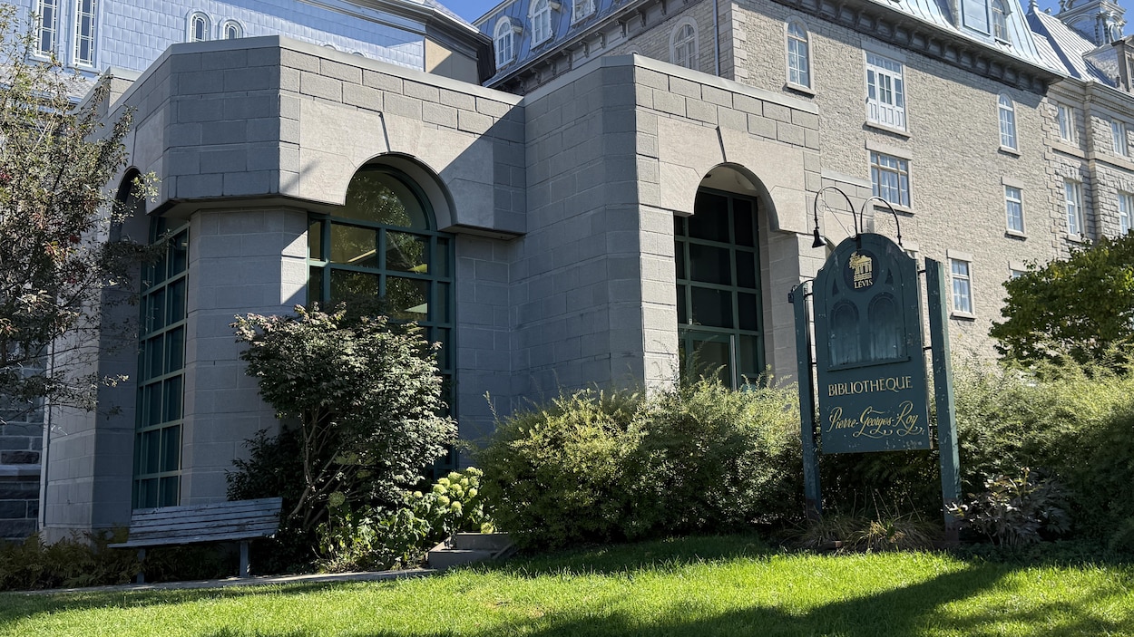 Lévis évalue la réfection intérieure de la bibliothèque Pierre-Georges-Roy