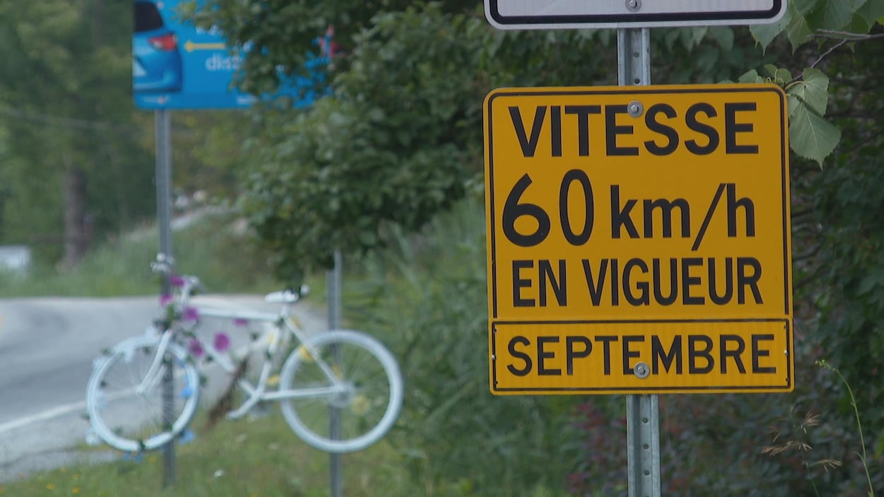 Après la mort d’un cycliste, la limite de vitesse devrait être abaissée sur la rue College