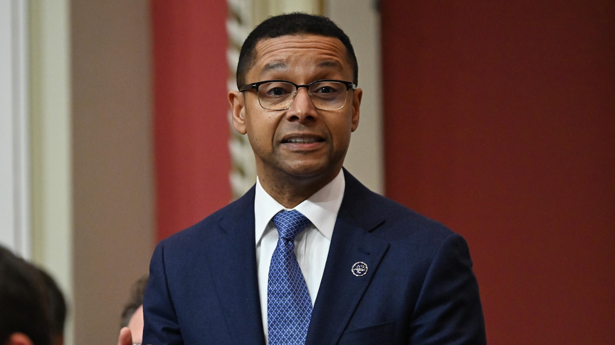 Québec compte bannir les sites de consommation supervisée près des écoles et des garderies