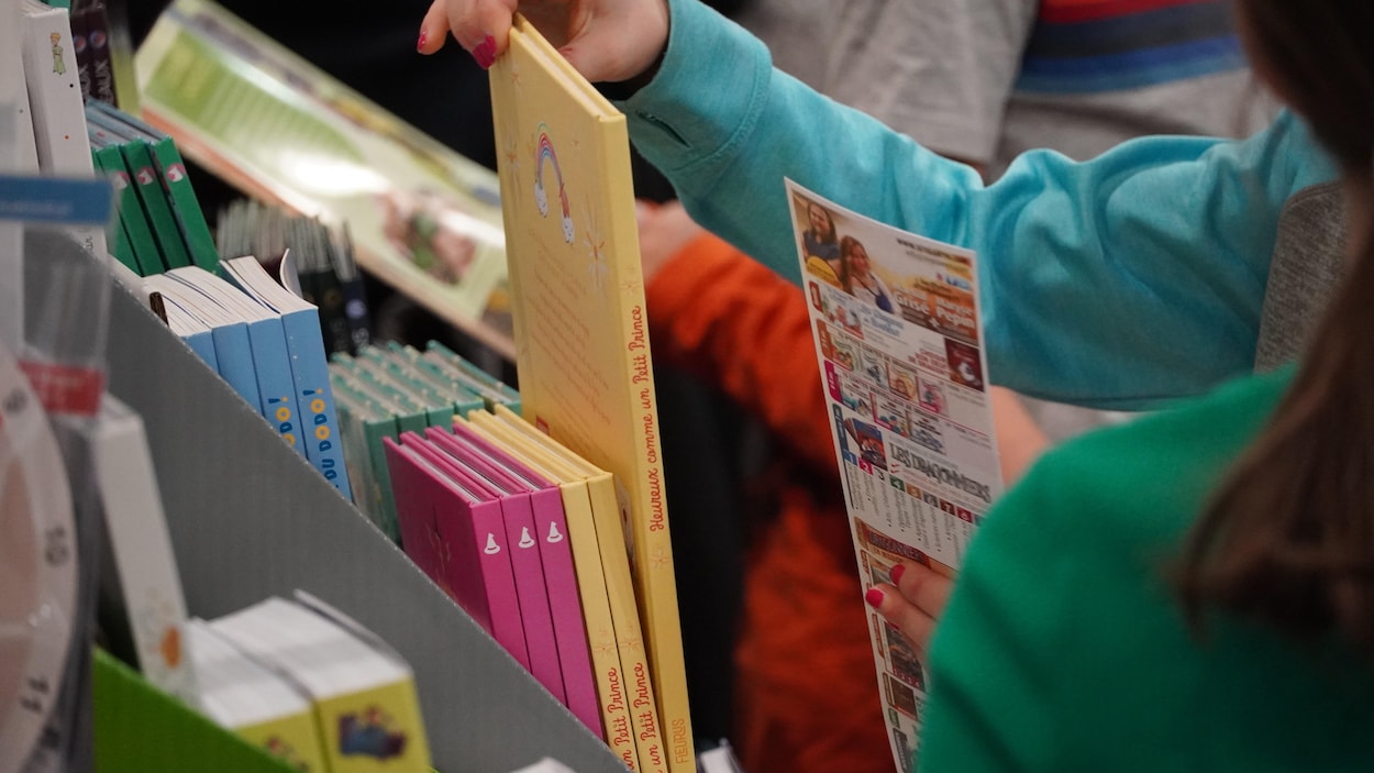 60 ans d'histoires au Salon du livre de Rimouski