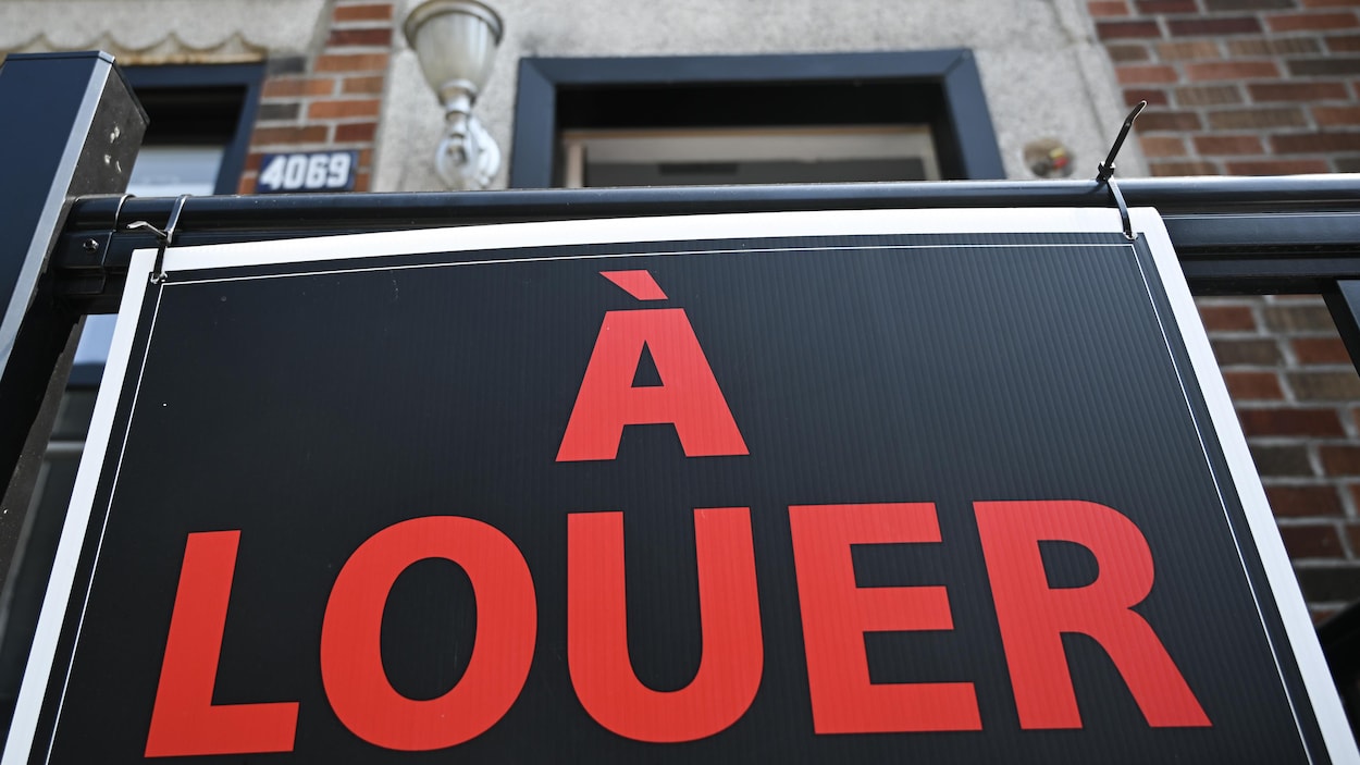 Des manifestants veulent que le logement soit ajouté à la Charte des droits et libertés
