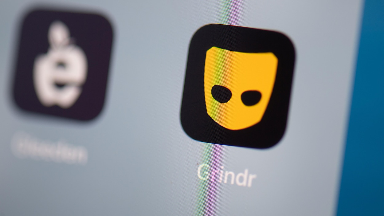 Le logo de l'application Grindr affiché sur l'écran d'un téléphone intelligent.