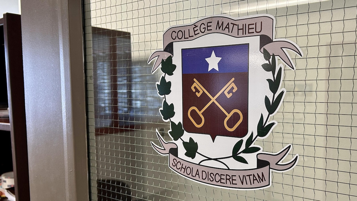 Le Collège Mathieu et une université veulent faciliter la passation de ...