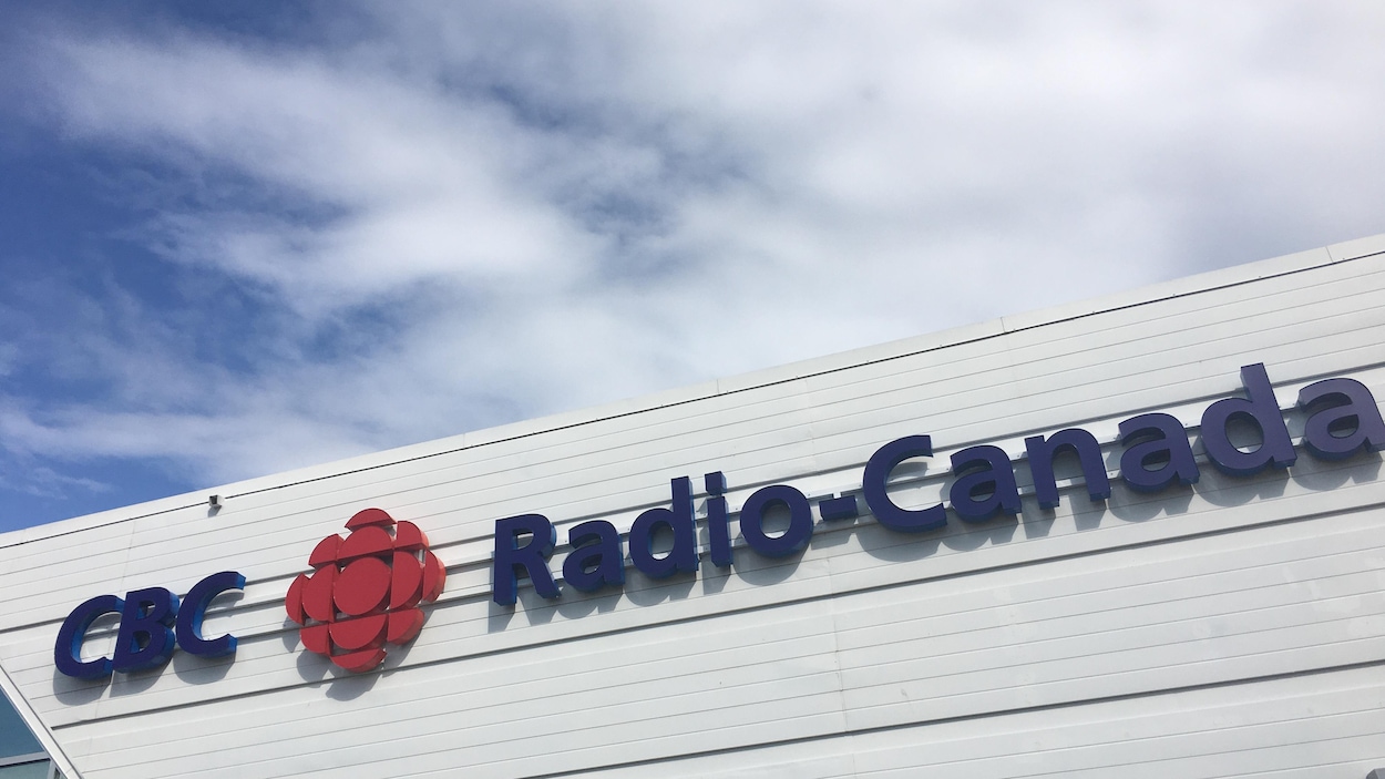 L'enseigne de l'édifice de Radio-Canada.