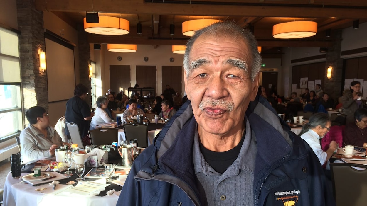 Louis Tapardjuk, ancien député du Nunavut et défenseur de la langue inuit, est mort