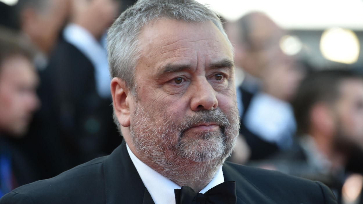 Luc Besson a été entendu par la police — Plainte pour viols Luc Besson a été entendu par la police — Plainte pour viols