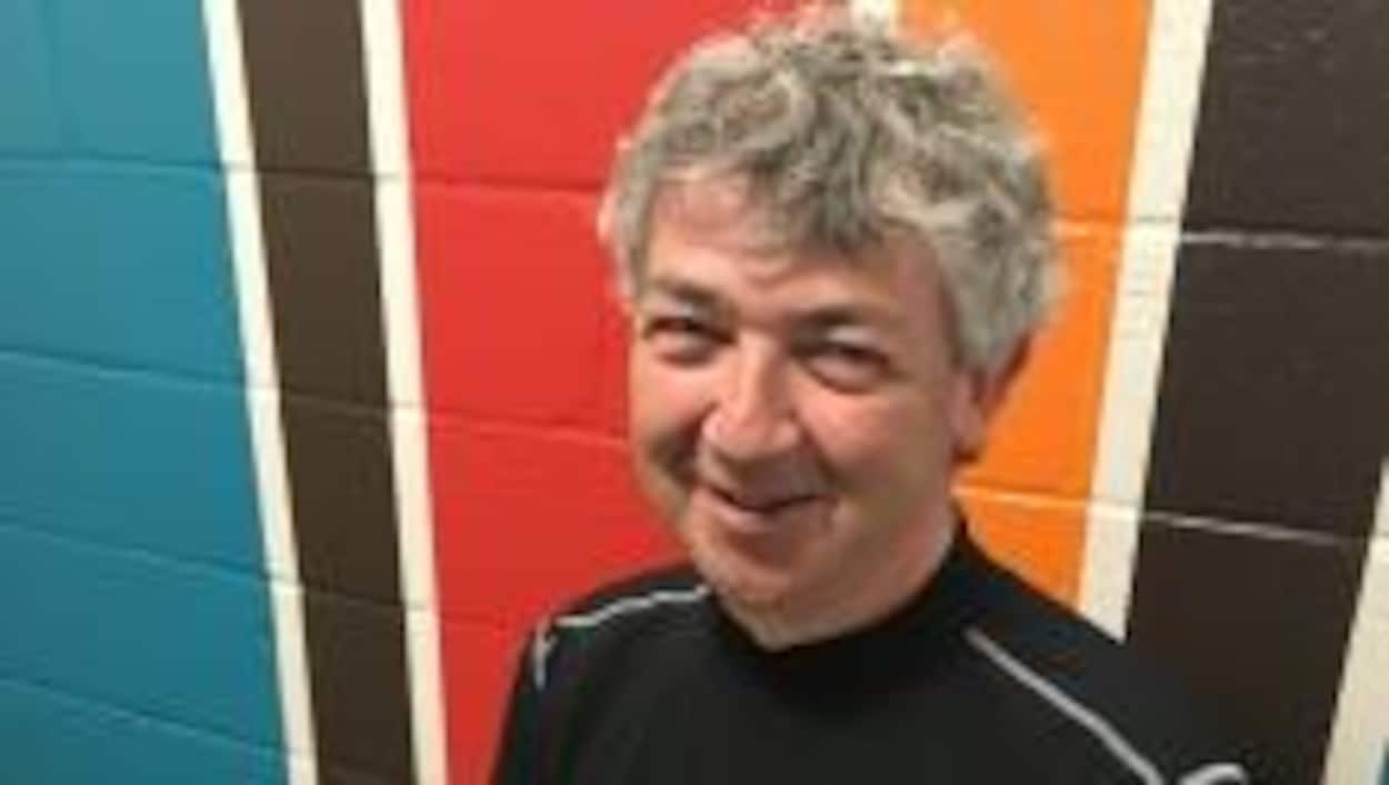 Le professeur Luc Bussières Le professeur Luc Bussières