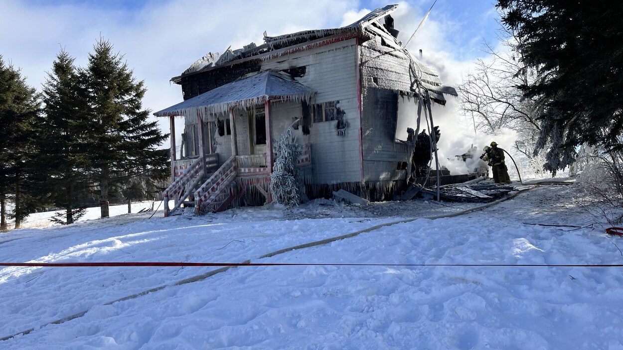 Des restes humains ont été trouvés après un incendie à SaintHubertde
