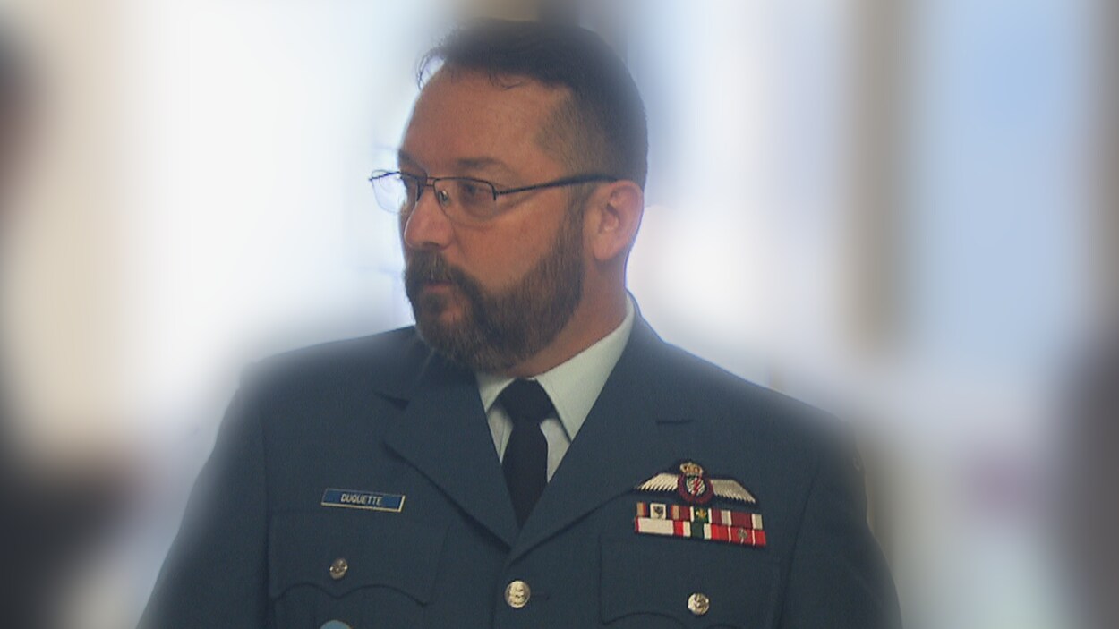 Le major Éric Duquette en cour martiale