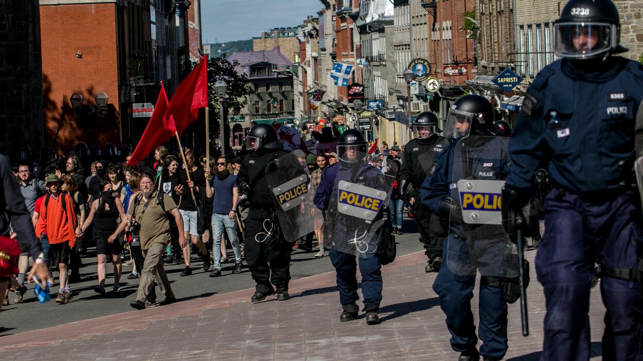 L'escouade antiémeute a encadré la manifestation.
