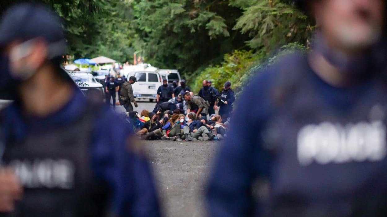 Témoignage dans le cas de la journaliste arrêtée lors d’une manifestation en C.-B.